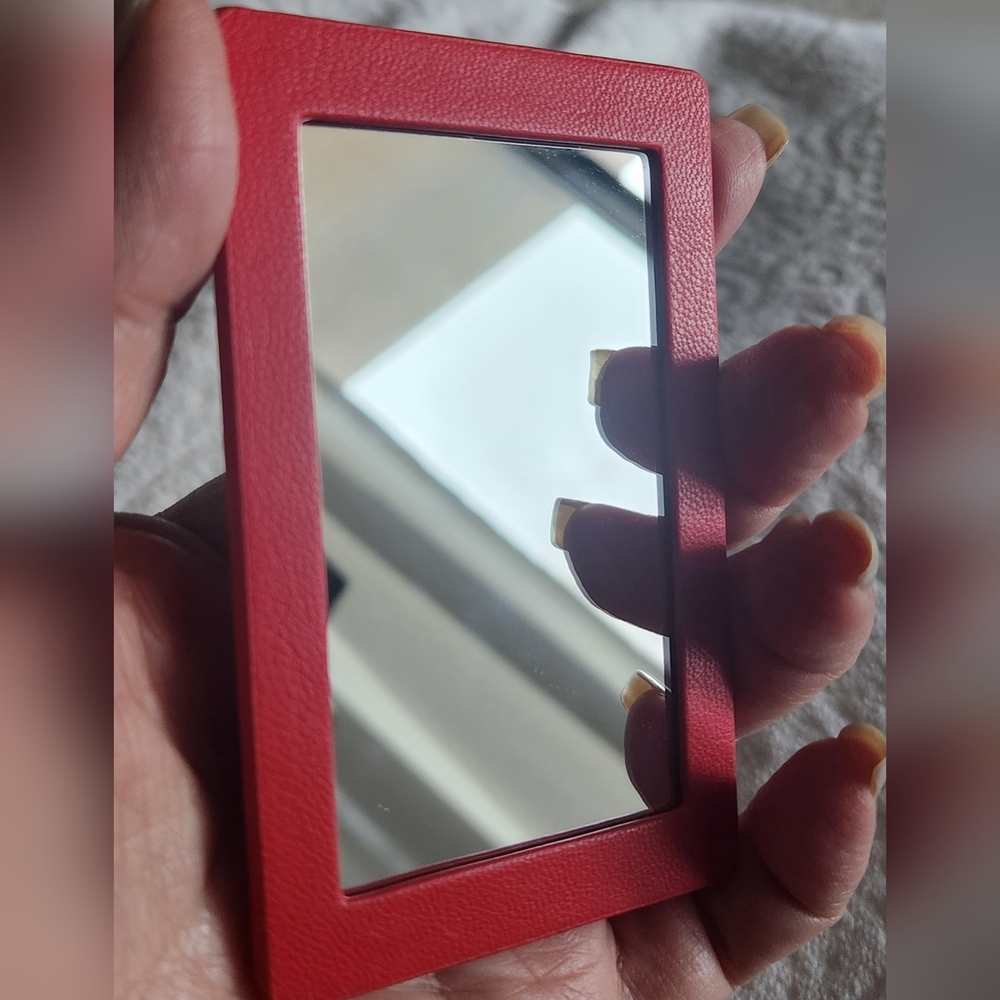 Dior Red Quilt Embossed Mirror NIB - Picture 10 of 10